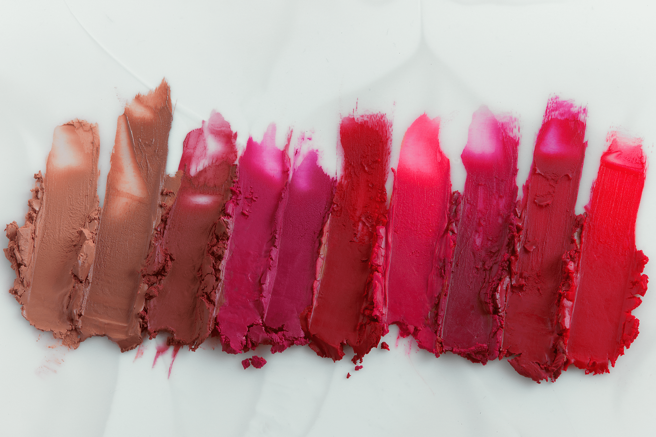 10 écrasés de rouge à lèvres éco-rechargeables végans