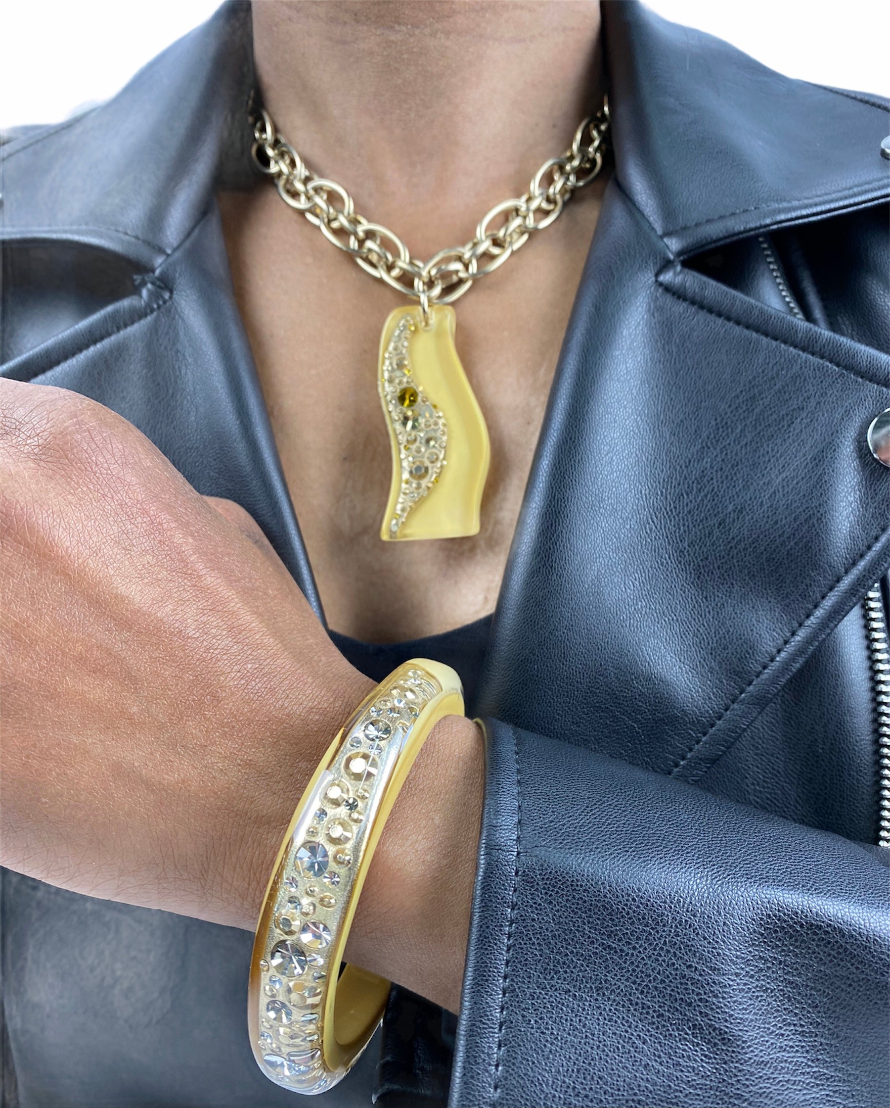 Collier Wave